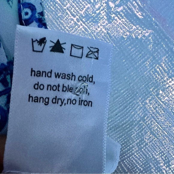 Masseys Elegant Double Top Flowy exterior fitted tank Blue & White Size S - Picture 8 of 9